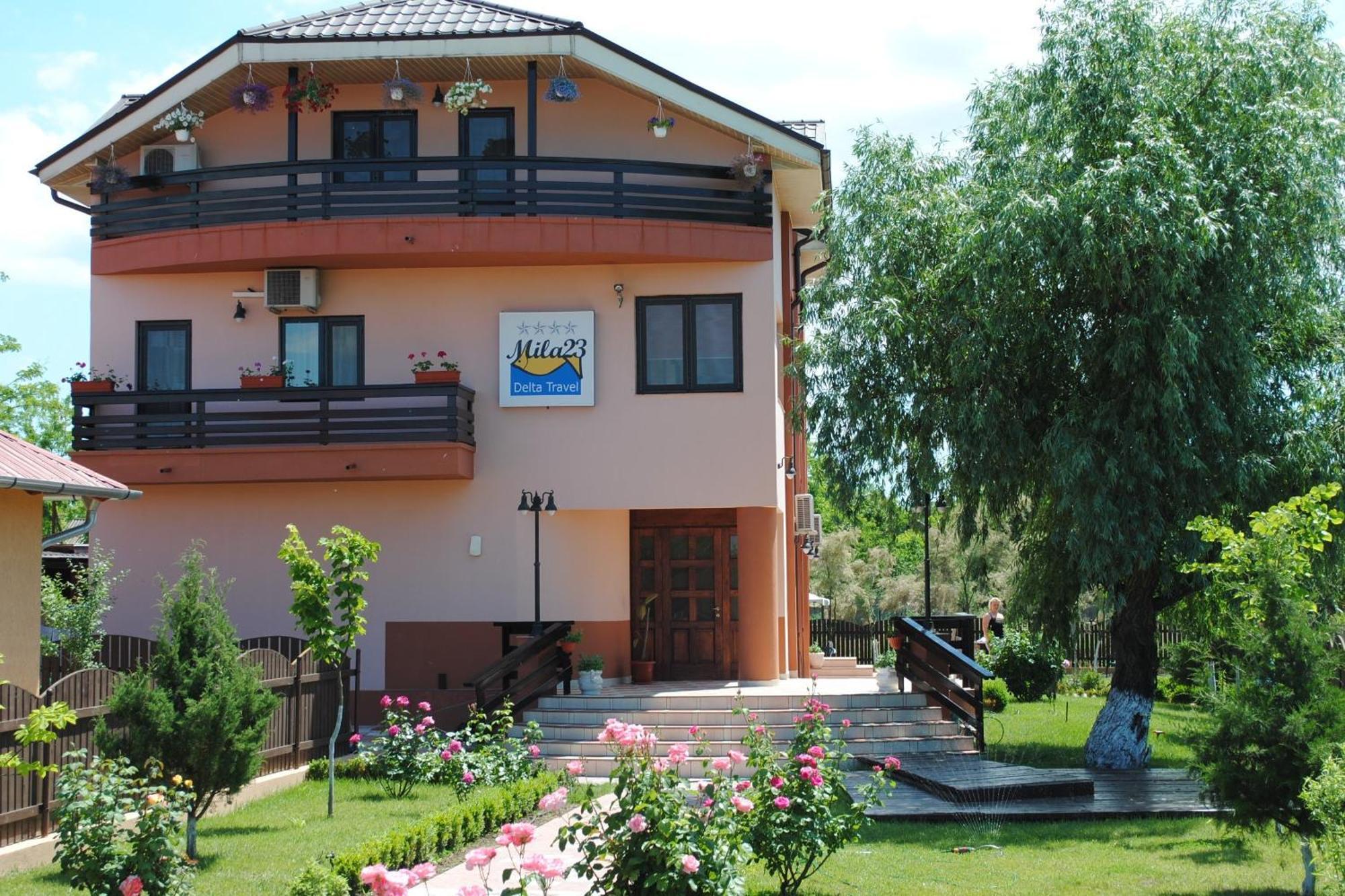 Vila Delta Travel - Mila 23 Mila Douăzeci şi Trei Kültér fotó