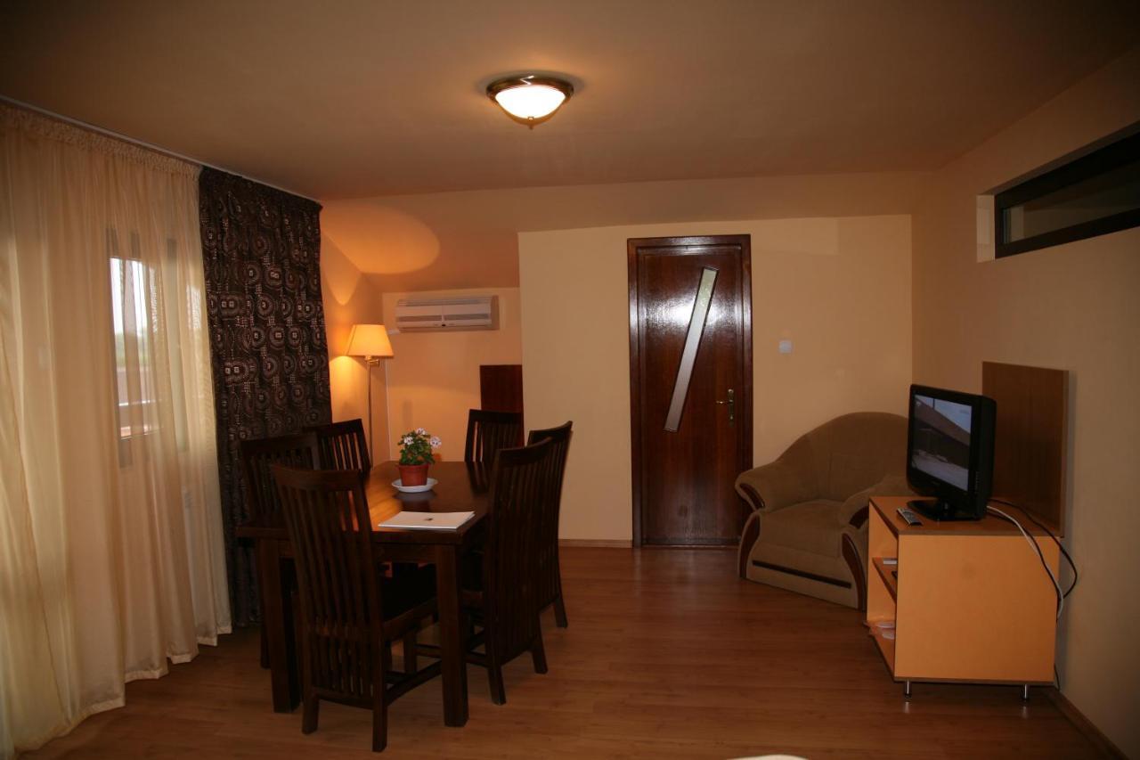 Vila Delta Travel - Mila 23 Mila Douăzeci şi Trei Szoba fotó
